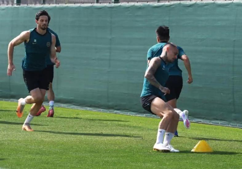 开云-1-3 0-1！浙江不敌俄超下游队！新鹏城小负泰港 韦斯利戴队长袖标