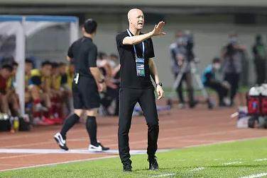 开云APP-昨日重现？深足输法太熟悉 小克鲁伊夫还能撑多久